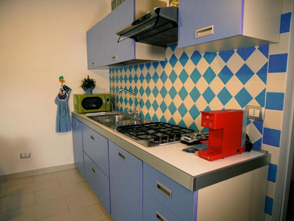 Mare Roccia Beachfront Apartment Taormina Bagian luar foto